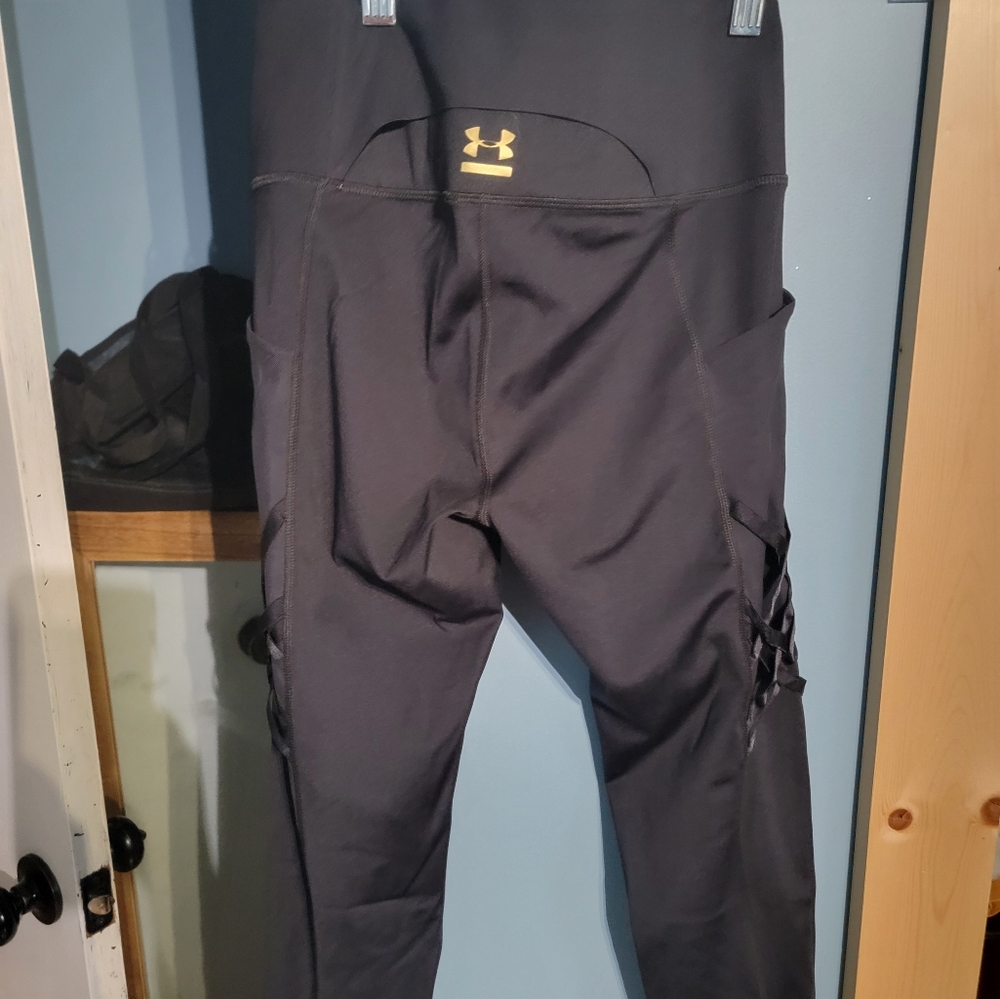 Womens UA leggings